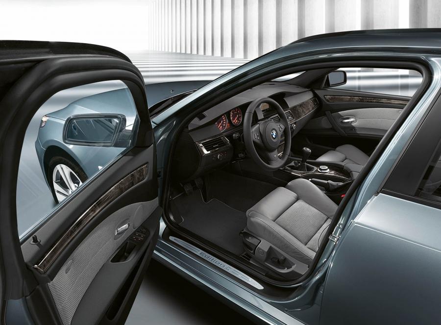  BMW 5-Series Edition Lifestyle 2008 года  (фото 2 из 2)